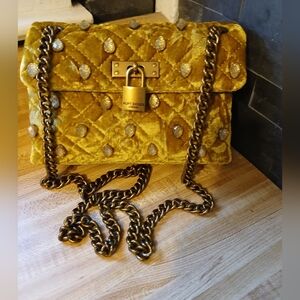 Kurt Geiger NWT Mustard Gold Velvet Gemstone Brixton With Dust Bag!!